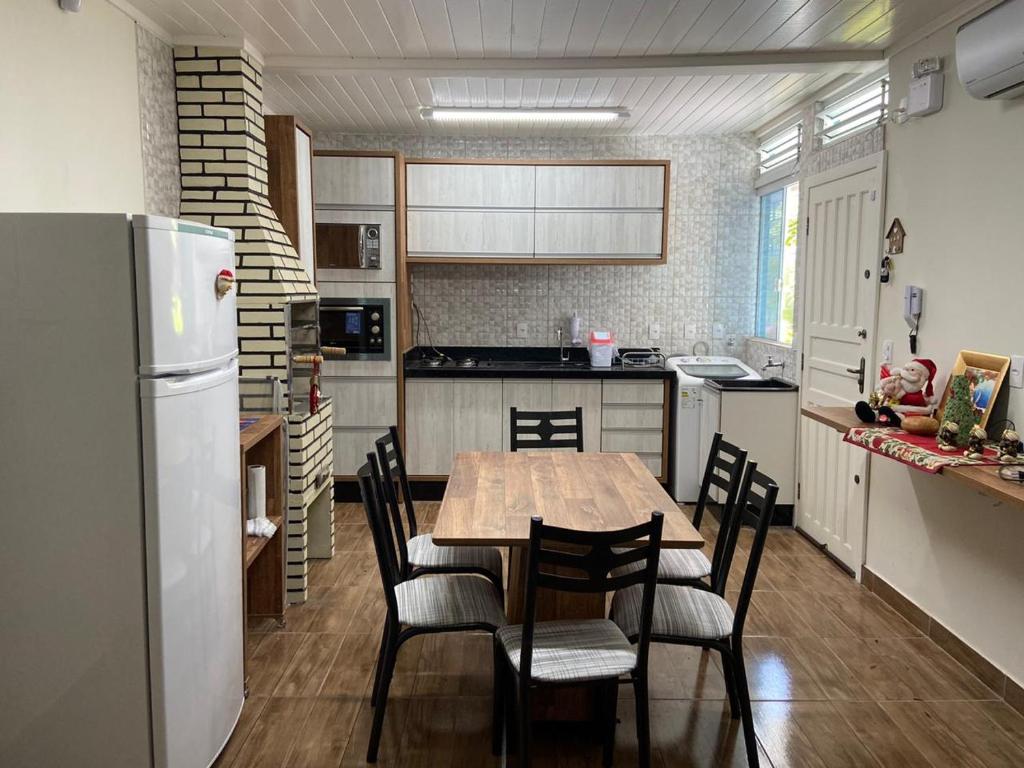  Casa Maravilhosa - Localizado a 5 min UFSC/Centro/Praias/Aeroporto