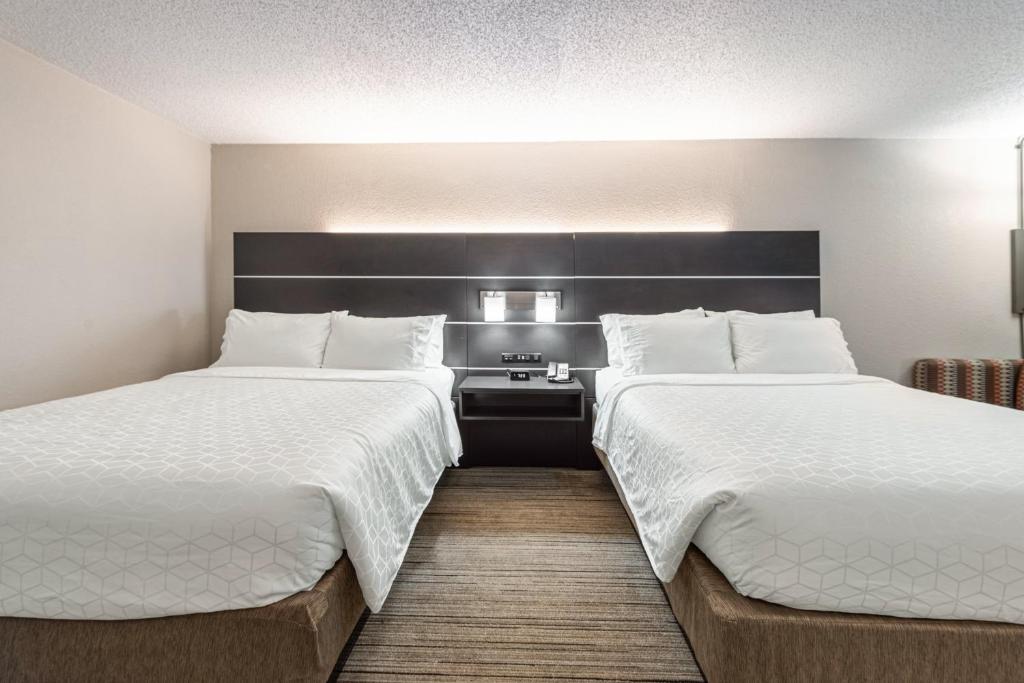 Holiday Inn Express - Columbus Downtown, an IHG Hotel - Standard Room With Two Queen Beds