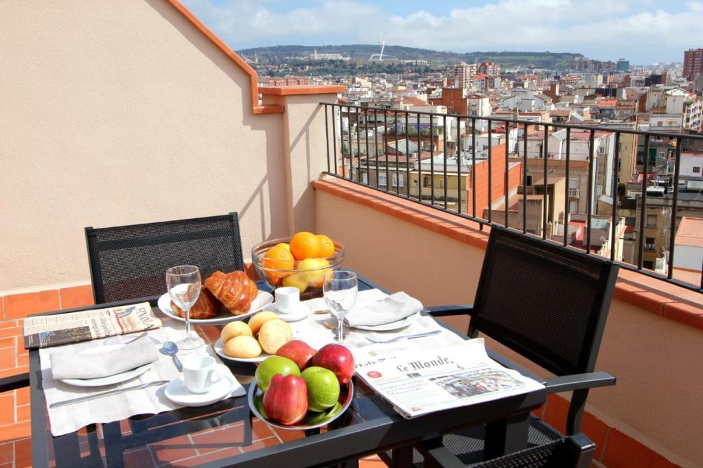 Resort Barcelona Sants S3, Spain - Booking.com