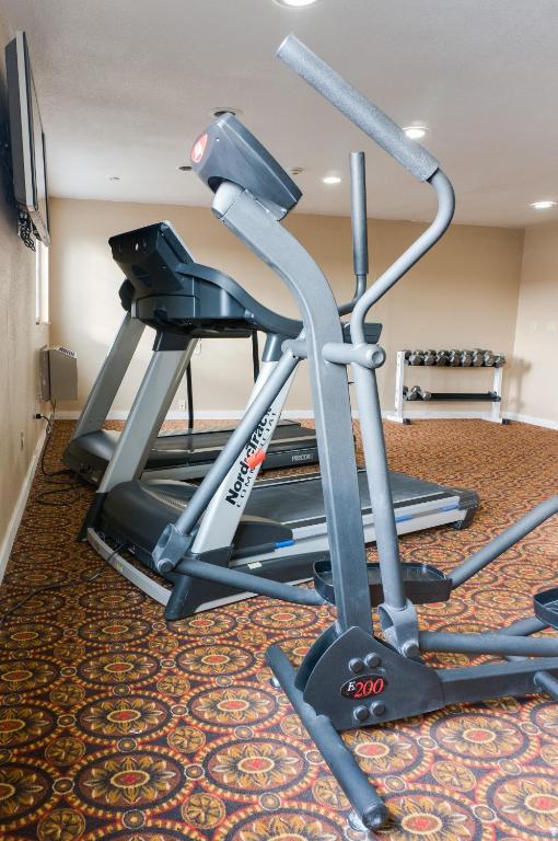 Fitness centrum a/nebo fitness zařízení v ubytování GuestHouse Inn Fife
