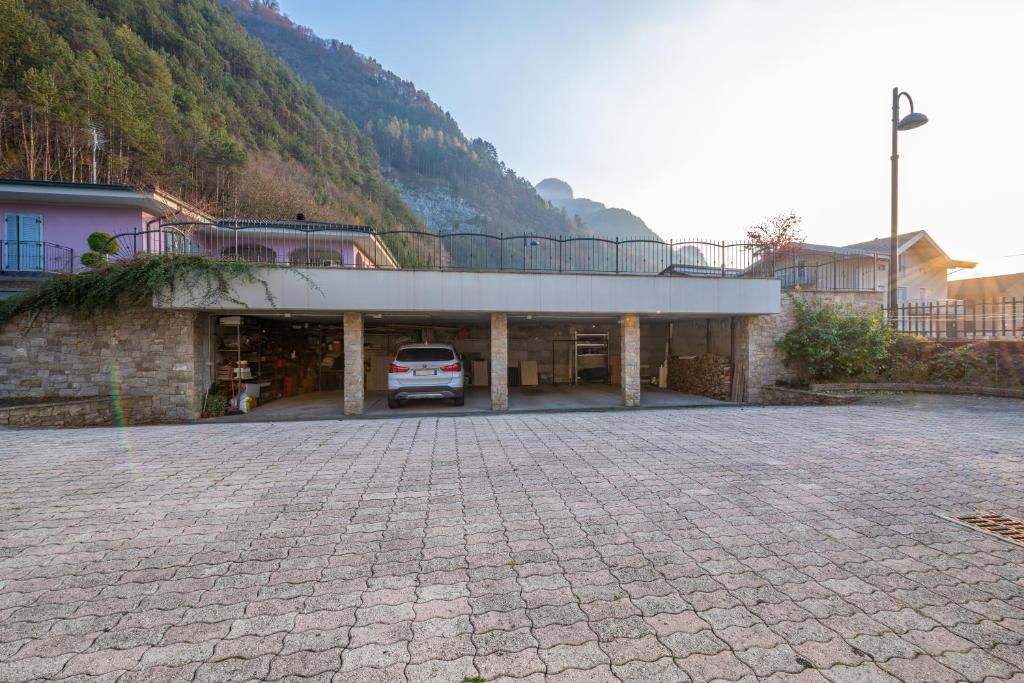 Nespecifikovaný výhled na hory nebo výhled na hory při pohledu z apartmánu