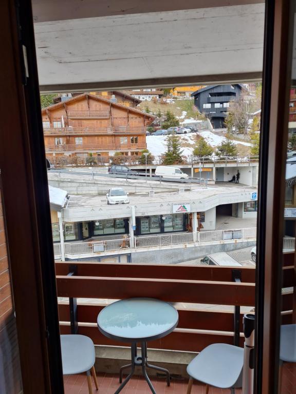 Balkón nebo terasa v ubytování Anzère