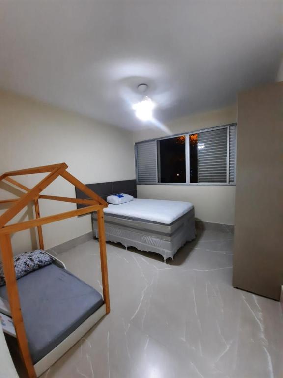  Apartamento Caiobá 200m da praia