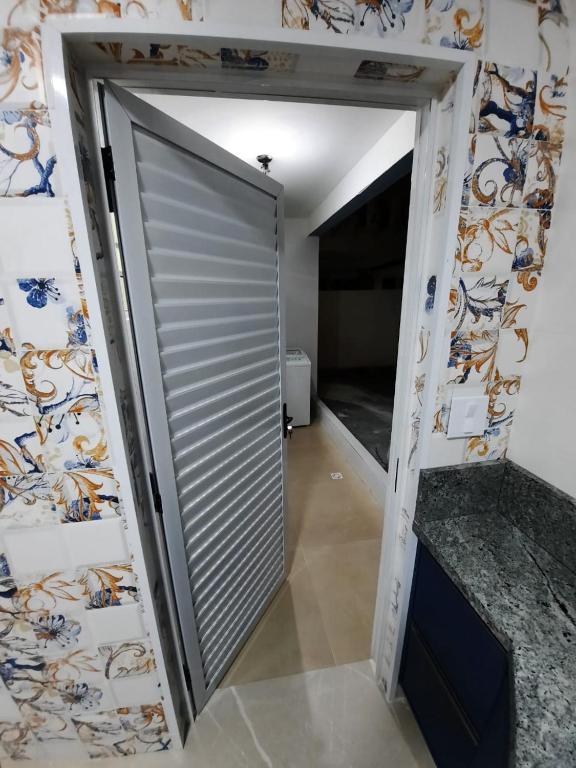  Apartamento Caiobá 200m da praia