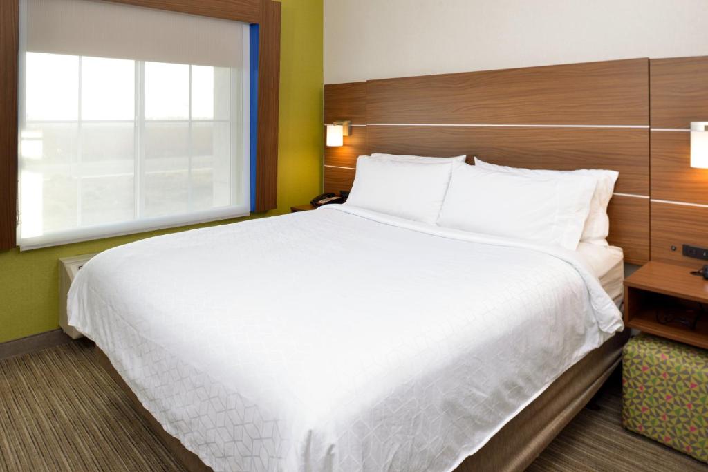 Holiday Inn Express Lodi by IHG photo
