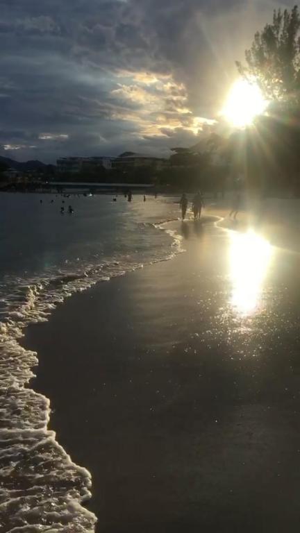  Apartamento com vista pro mar e acesso privativo à praia!