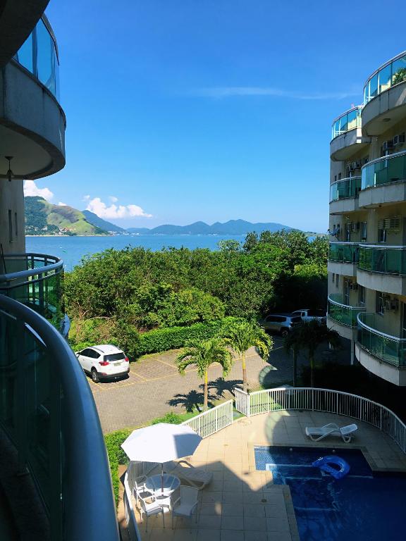  Apartamento com vista pro mar e acesso privativo à praia!