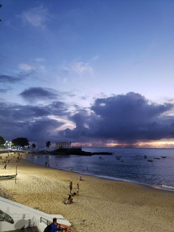  Apartamento próximo ao Porto da Barra