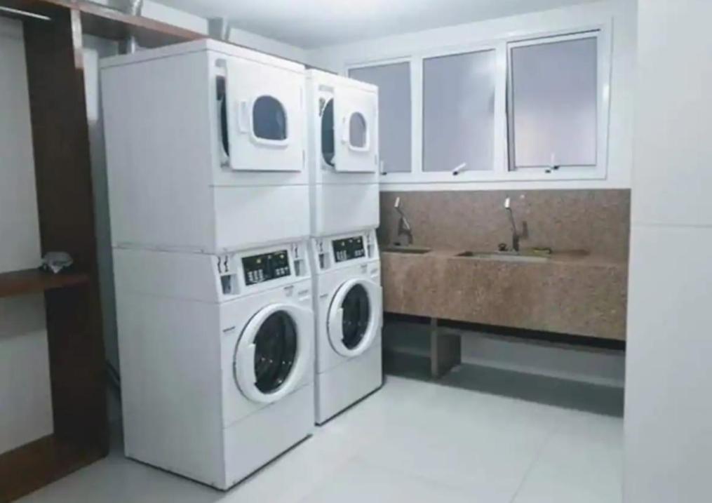  Flat no centro a 250 metros da praia