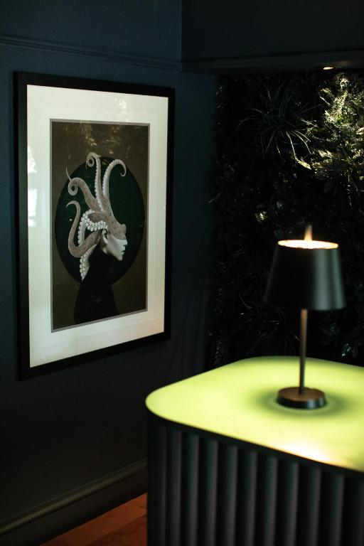 The Central Hotel Queenstown, A Naumi Chapter - Resim 13