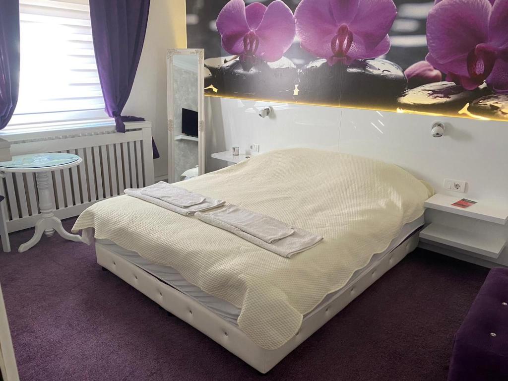 Postel nebo postele na pokoji v ubytování Vladana DELUXE App 2