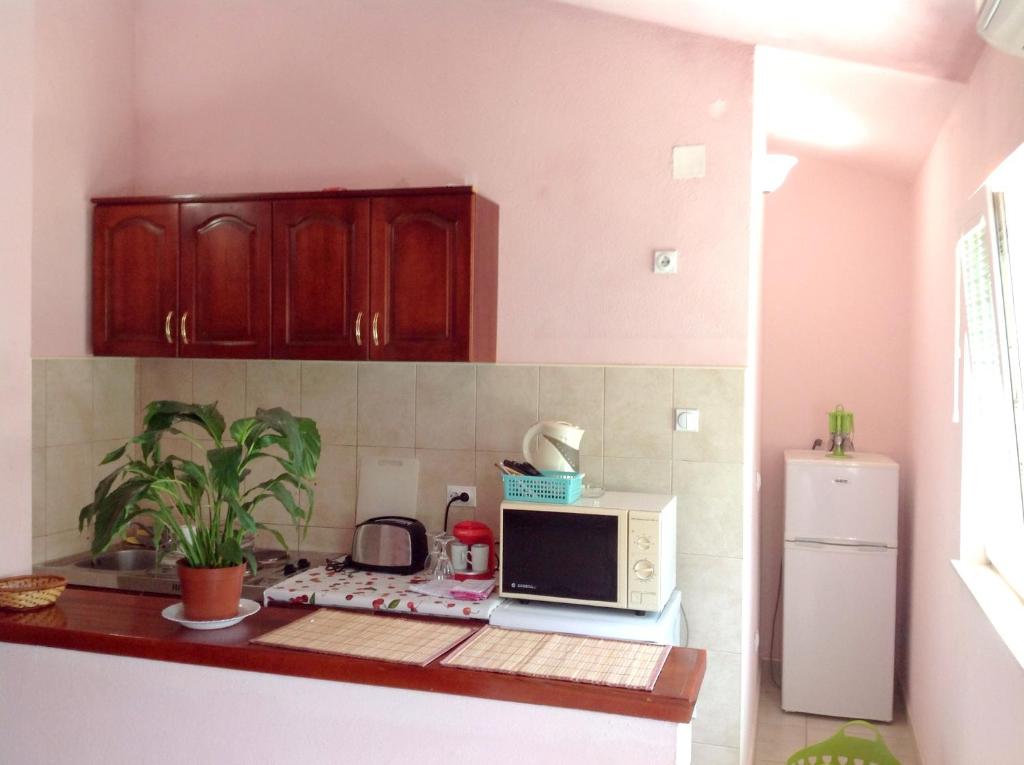 Apartment With 2 Bedrooms In Radovici With Wonderful Mountain View Furnished Balcony And Wifi 900 M From The Beach Tivat Updated 2021 Prices