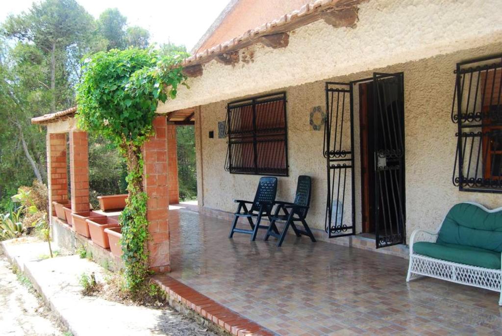 3 bedrooms house with enclosed garden and wifi at Santa Margherita di Belice - Housity