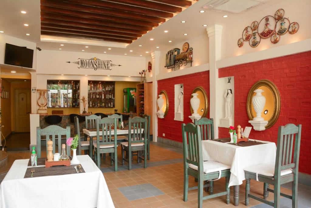Restaurace v ubytování Maya Manor Boutique Hotel by KGH Group