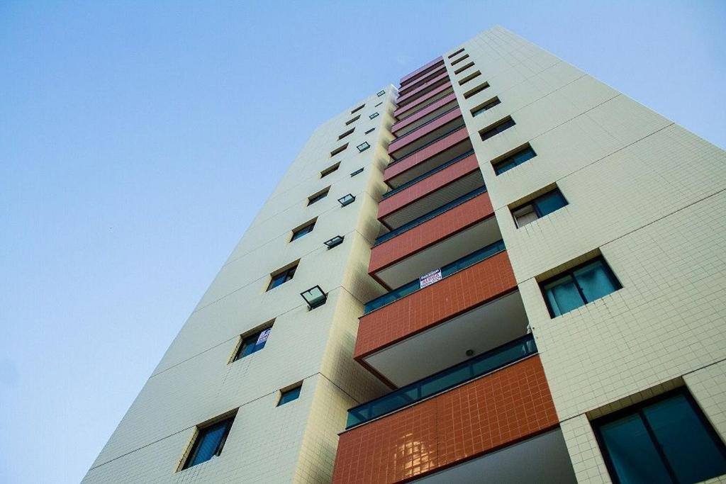  Apartamento a poucos passos do mar em Tambaú por Carpediem