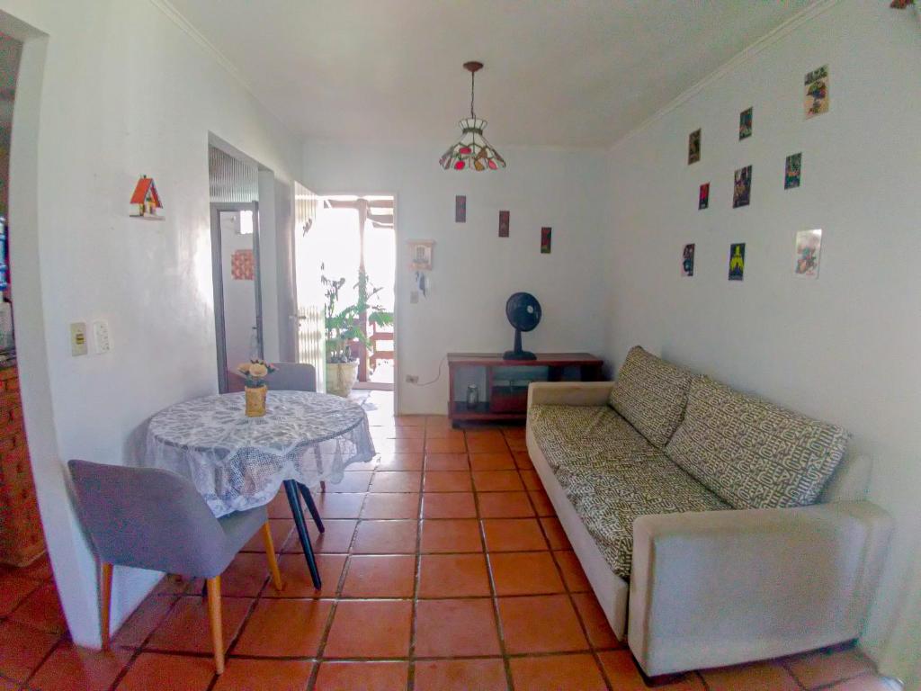  Praia de Maranduba - Em frente ao Mar - Apto Duplo para até 12 pessoas - Internet para Home Office - 150Mb fibra ótica