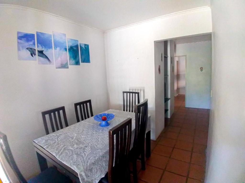  Praia de Maranduba - Em frente ao Mar - Apto Duplo para até 12 pessoas - Internet para Home Office - 150Mb fibra ótica