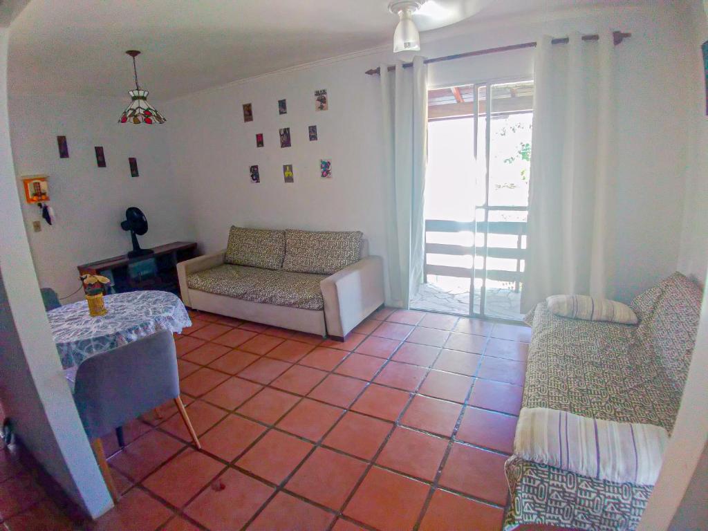  Praia de Maranduba - Em frente ao Mar - Apto Duplo para até 12 pessoas - Internet para Home Office - 150Mb fibra ótica