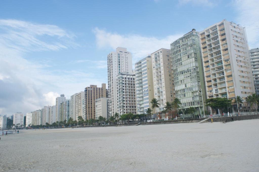  Pitangueiras pé na areia 90m2 c/ 3 quartos e Wi-Fi