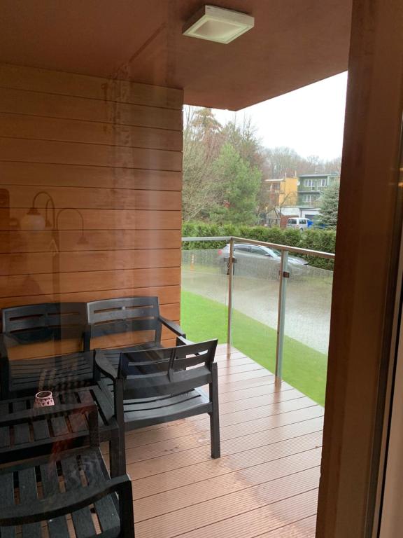 Balkón alebo terasa v ubytovaní Apartament Admiralski