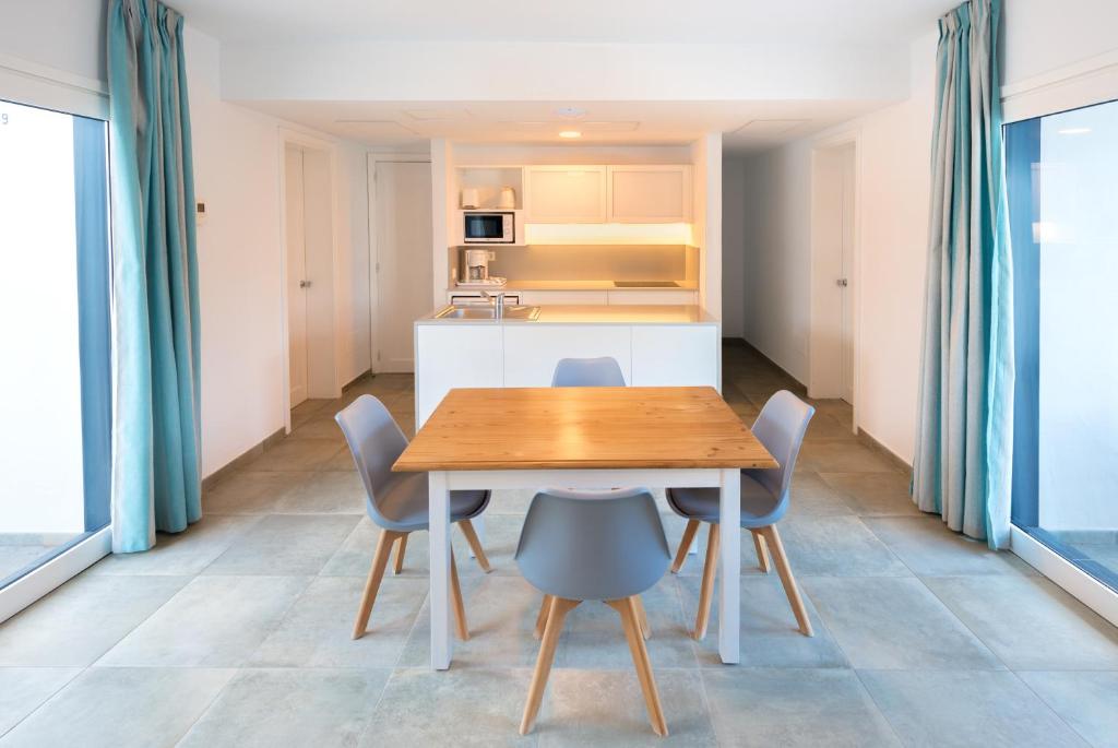 Fotografie z fotogalerie ubytování Apartamentos Playamar v destinaci Puerto del Carmen