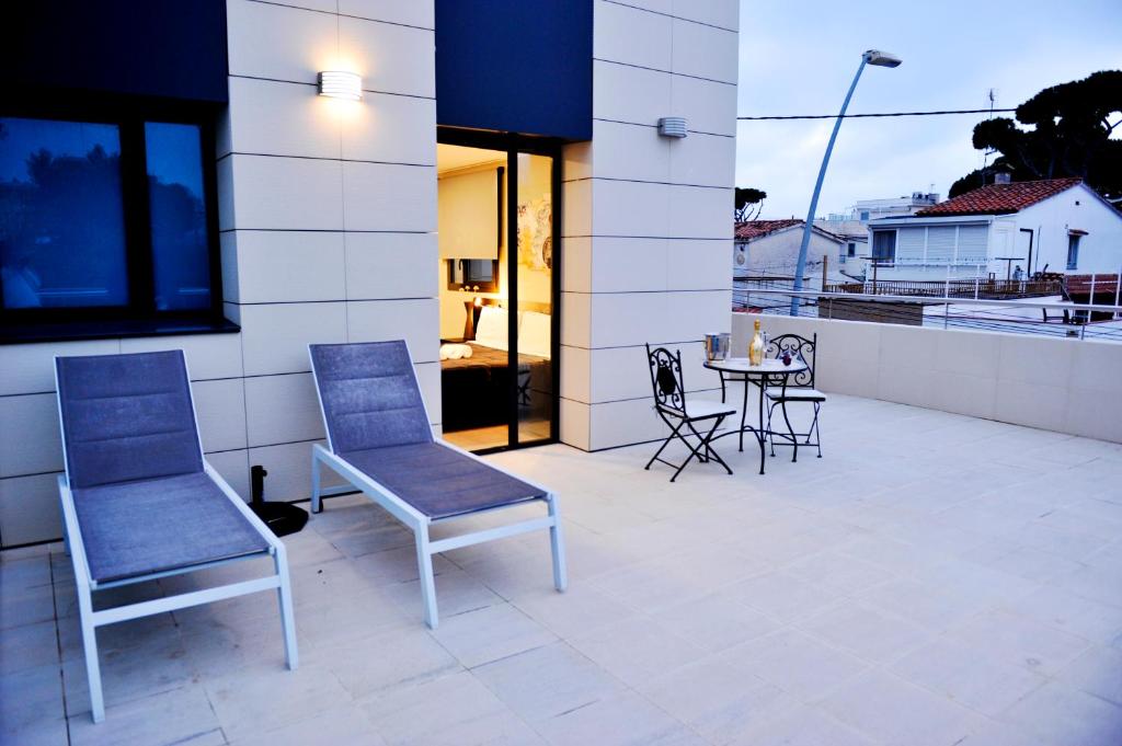 6 Bis HOTEL - Habitación Superior Doble O Twin Con Terraza