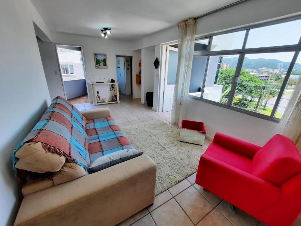  Cobertura com Ótima Vista e Localização em Floripa