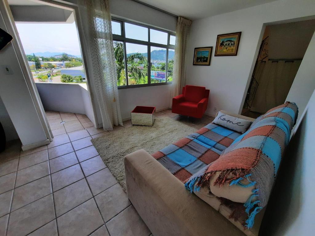  Cobertura com Ótima Vista e Localização em Floripa