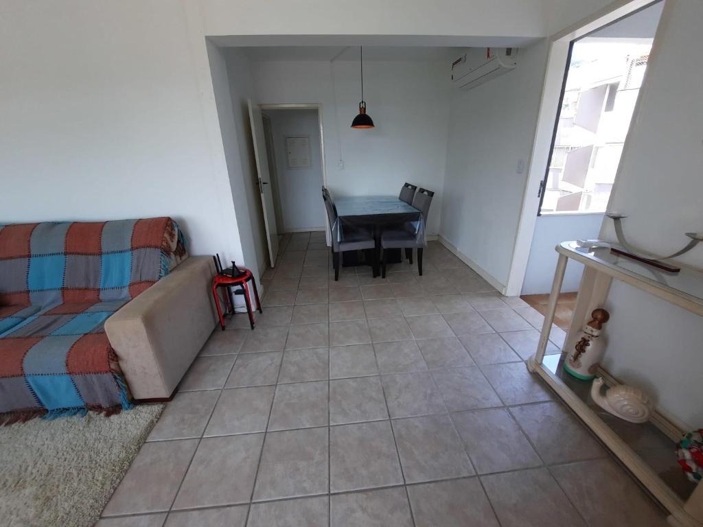  Cobertura com Ótima Vista e Localização em Floripa
