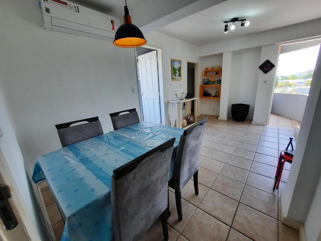  Cobertura com Ótima Vista e Localização em Floripa