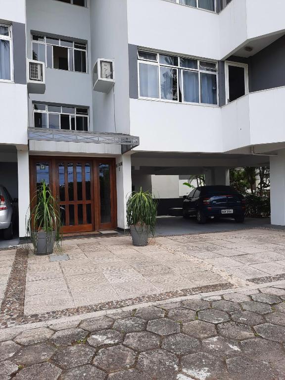  Cobertura com Ótima Vista e Localização em Floripa