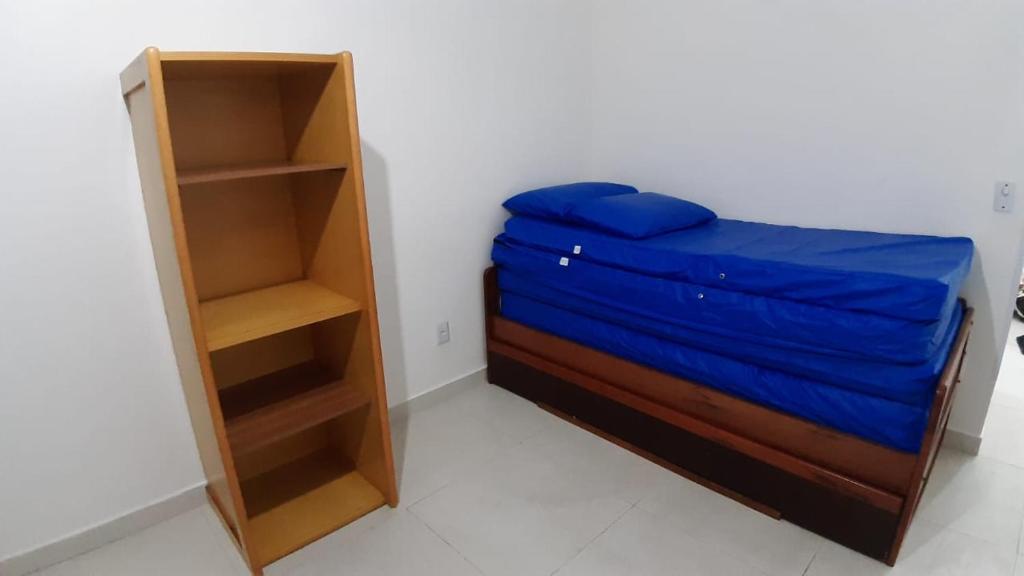  Sala-living/ 1 quadra da praia