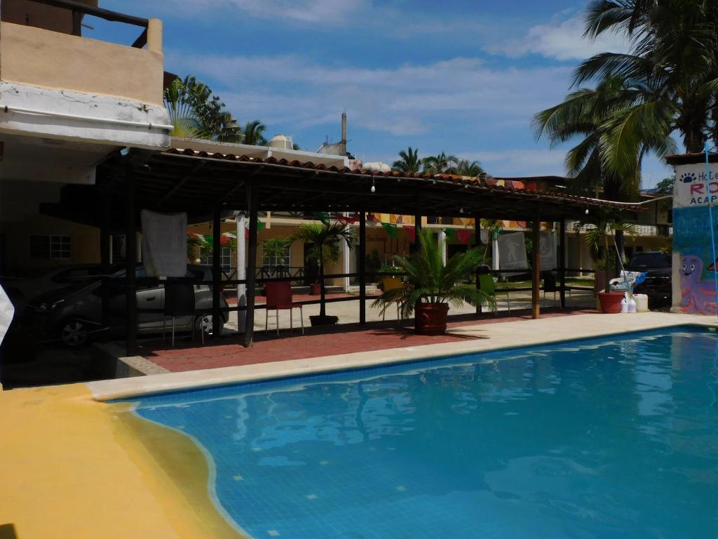 Bazén v ubytování Hotel Restaurante Rocío by Rotamundos nebo v jeho okolí
