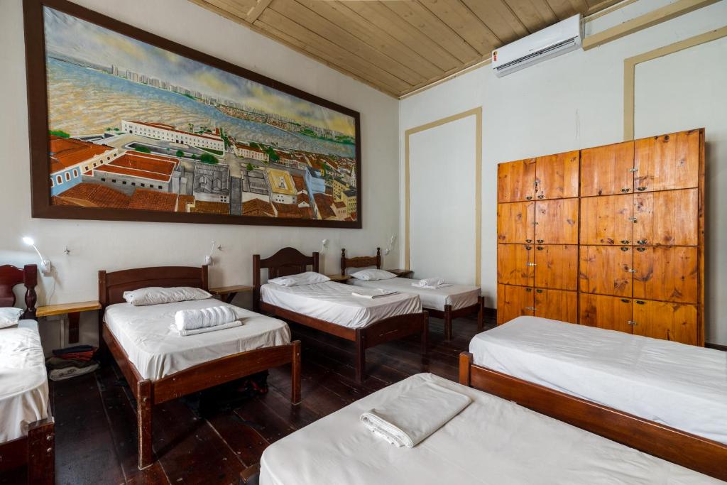 Postel nebo postele na pokoji v ubytování Reviver Hostel