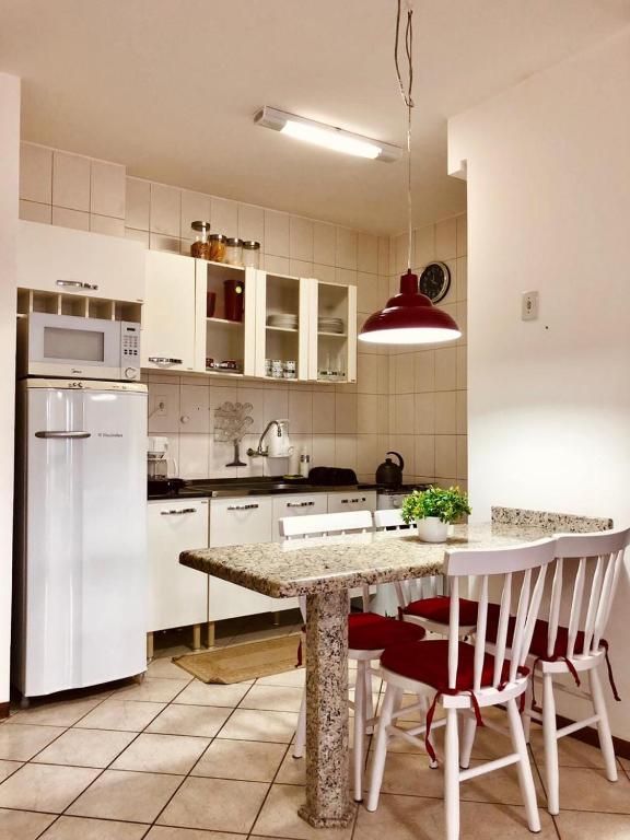  EXCELENTE apartamento próximo ao mar em Canasvieiras