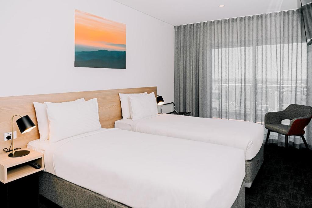 Toms Court Hotel - Resim 15