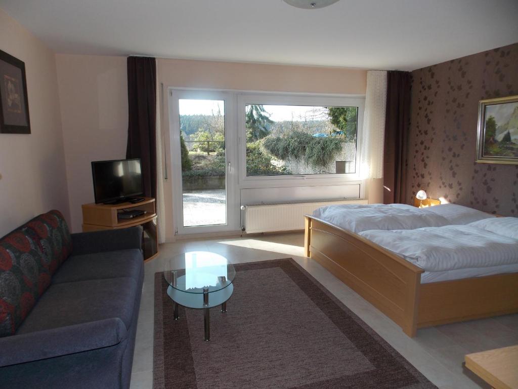 Gästehaus Tannenhof - Grande Chambre Double (côté Sud)