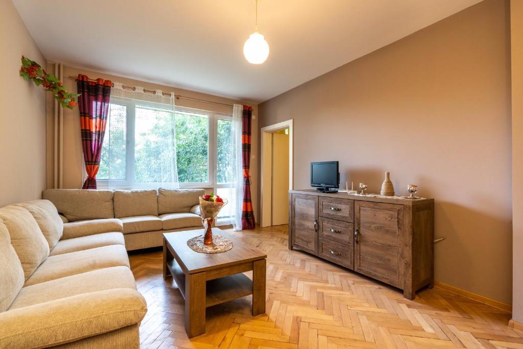 Апартаменти Уют - Two-Bedroom Apartment