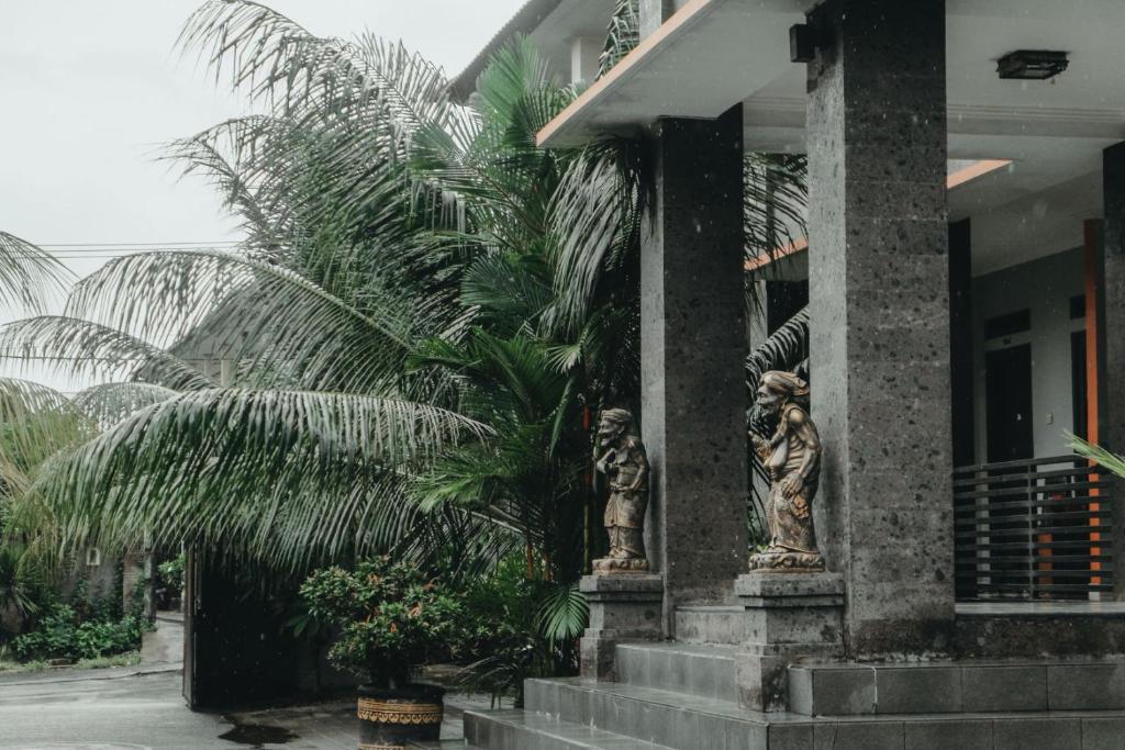Hotel Diana 2