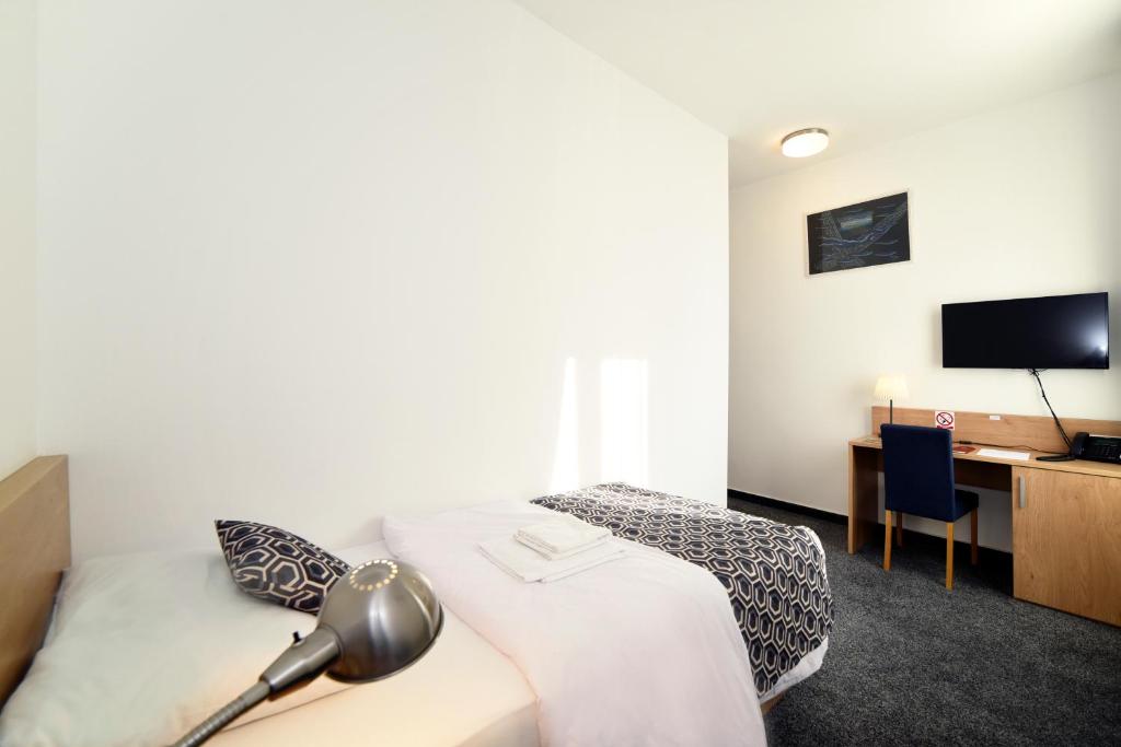 Hotel Orient Zagreb - Resim 5