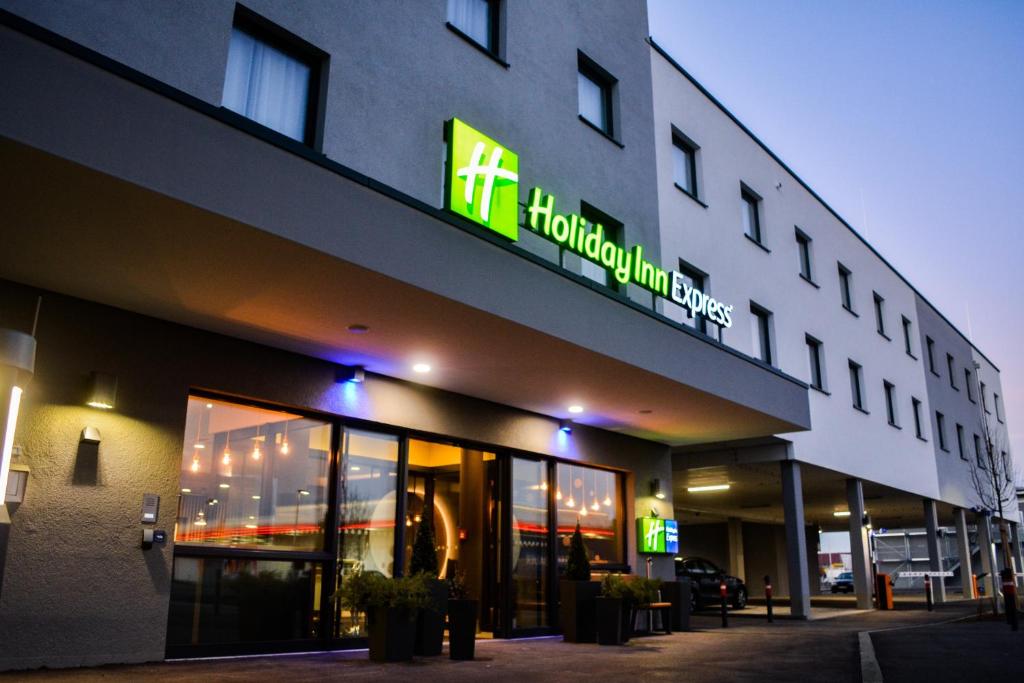 Holiday Inn Express Munich Olching An Ihg Hotel Olching Updated 2021 Prices
