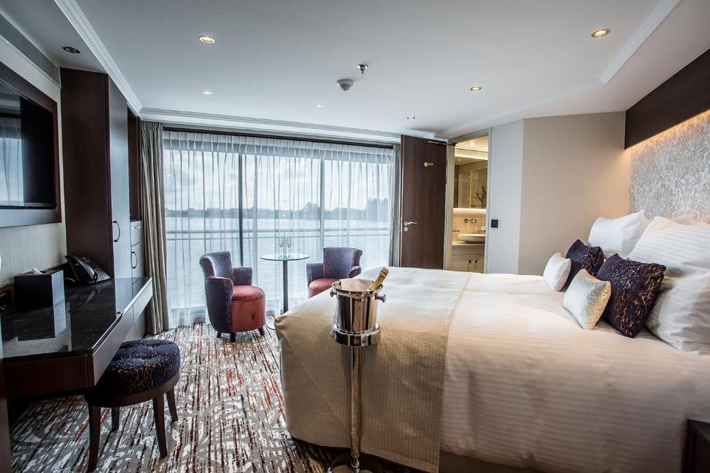 VIVA RIVERSIDE Altstadt Düsseldorf - Resim 19