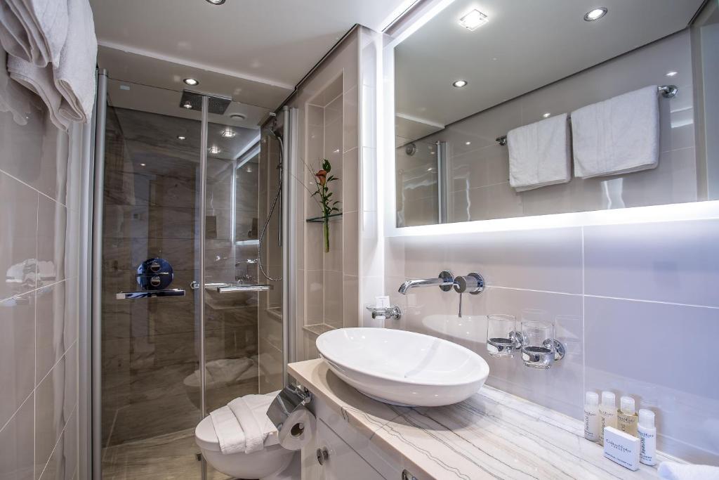 VIVA RIVERSIDE Altstadt Düsseldorf - Resim 22