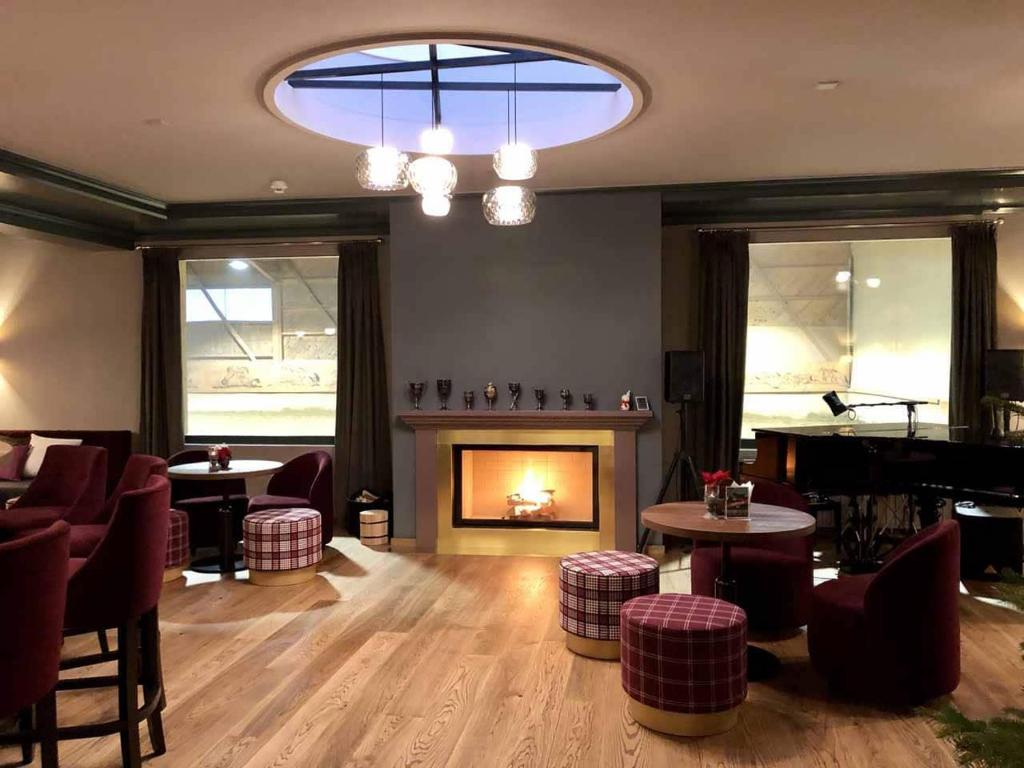 Istumisnurk majutusasutuses Hotel Simmenhof