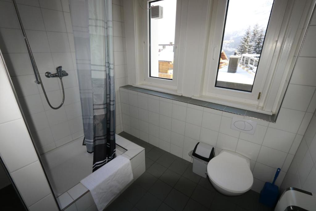 Koupelna v ubytování juhui Arosa