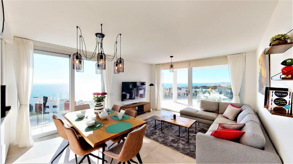 Televízia a/alebo spoločenská miestnosť v ubytovaní Panoramica views superb luxury apartment