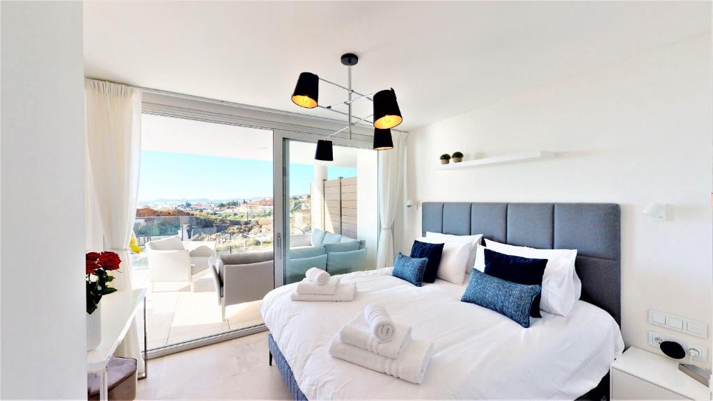 Posteľ alebo postele v izbe v ubytovaní Panoramica views superb luxury apartment