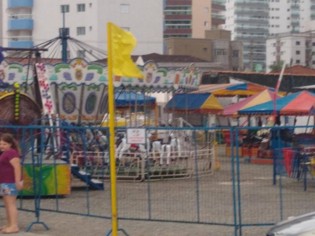  Apto kitnet Praia Grande Ocian 5 mim a pé da praia