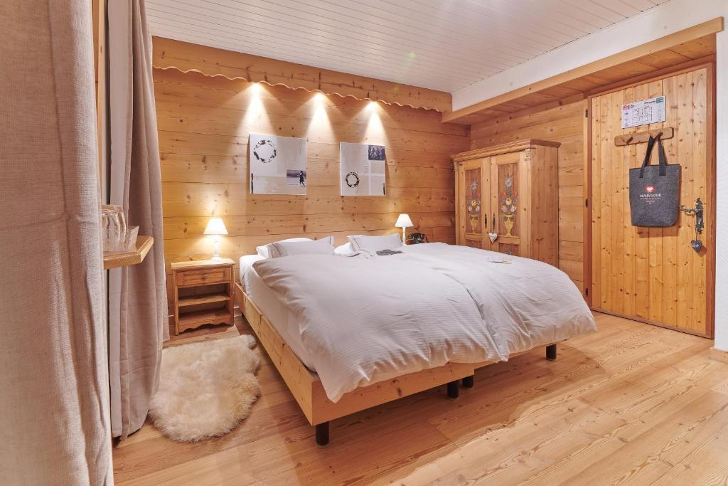 Postel nebo postele na pokoji v ubytování Boutique Hotel Beau-Séjour & Spa Superior
