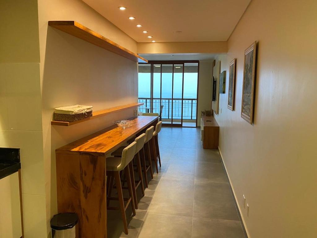  APARTAMENTO DE FRENTE PARA O MAR NA ORLA DO ITAGUA 02